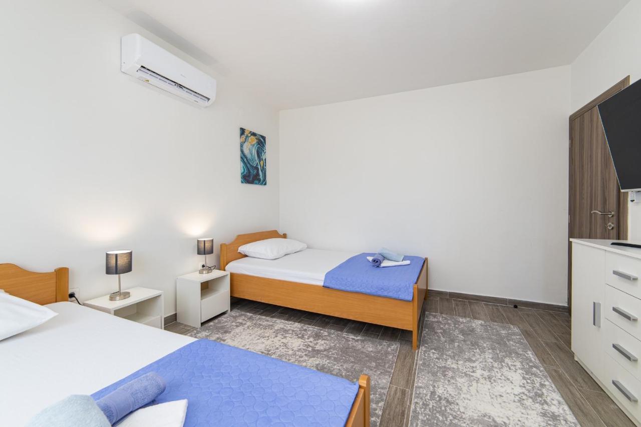 Apartment Sunrise Ploce โพลเช ภายนอก รูปภาพ