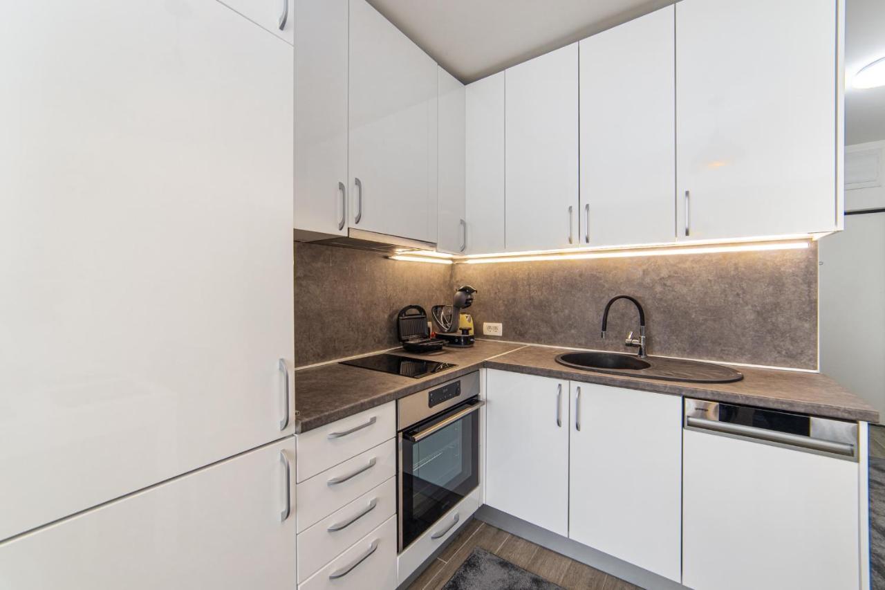 Apartment Sunrise Ploce โพลเช ภายนอก รูปภาพ