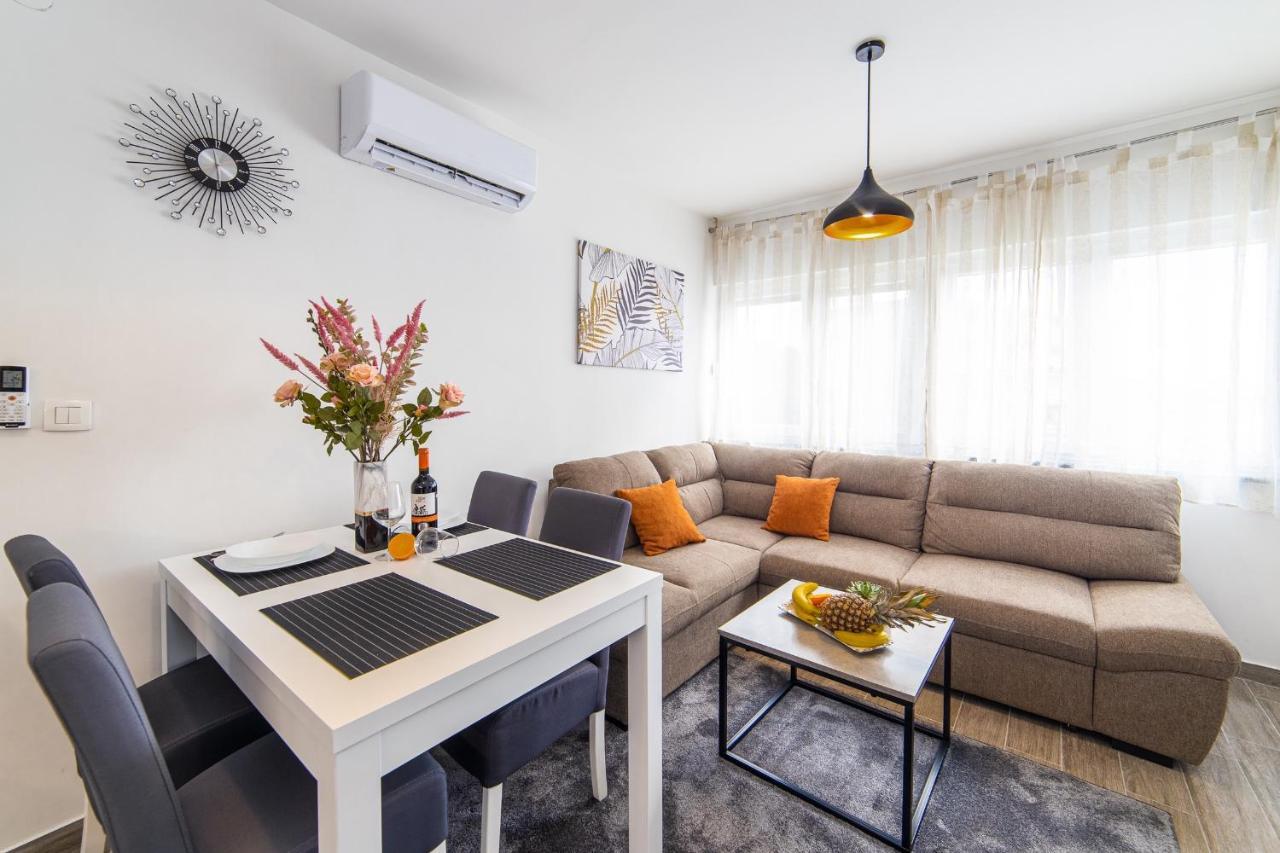 Apartment Sunrise Ploce โพลเช ภายนอก รูปภาพ
