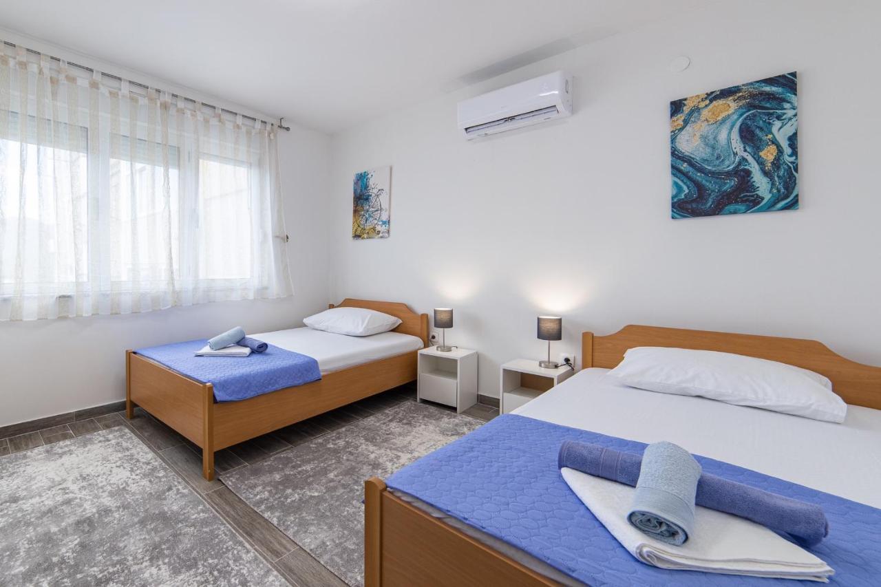 Apartment Sunrise Ploce โพลเช ภายนอก รูปภาพ