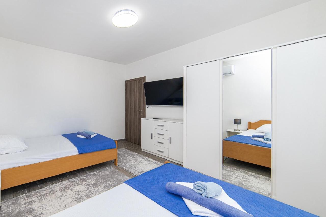 Apartment Sunrise Ploce โพลเช ภายนอก รูปภาพ